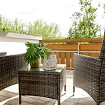 Semesterbostad Berg Fux - 200qm Grosses Haus Mit Eigener Dachterrasse - Bergpanorama - Weber Gas Grill *