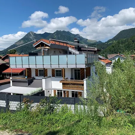 Berg Fux - Zwei Ferienhaeuser Mit Je 5 Und 6 Schlafzimmern Mit Eigener Dachterrasse - Fantastischem Bergblick - Weber Gas Grill