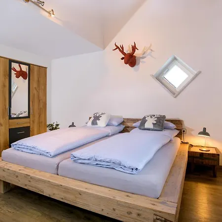 펜션 Berg Fux - Zwei Ferienhaeuser Mit Je 5 Und 6 Schlafzimmern Mit Eigener Dachterrasse - Fantastischem Bergblick - Weber Gas Grill 손토펜